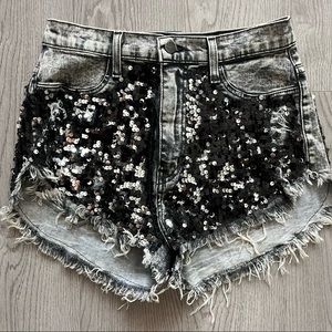 Vibrant Sequin High Waisted Black Shorts Large 🪩